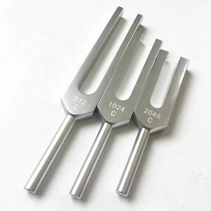 Compact and portable electronic sphygmomanometer for home use